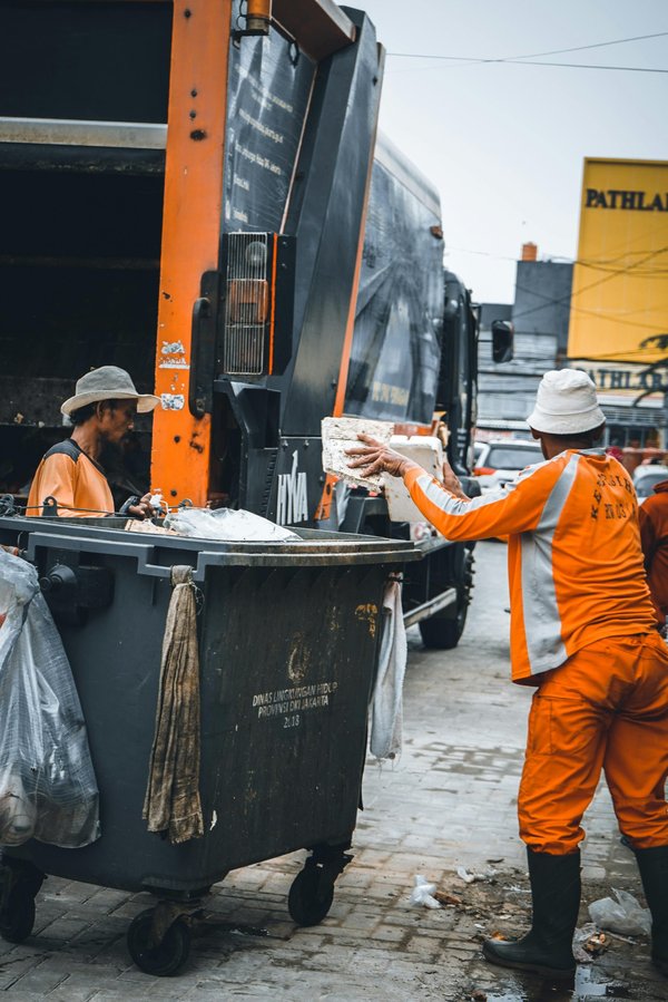 Top commercial waste collection services in west london