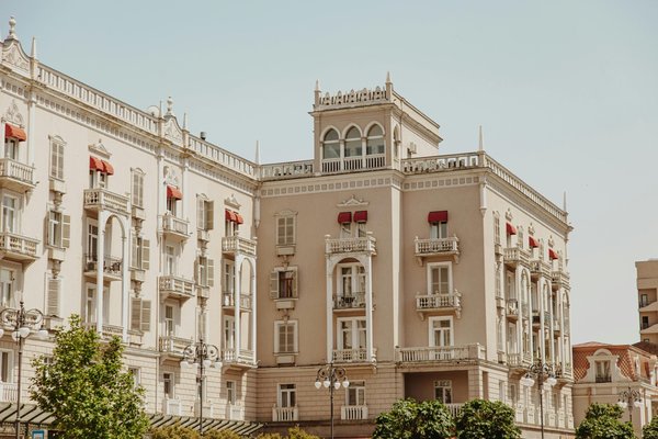 Elevate your space with cove cornice in london