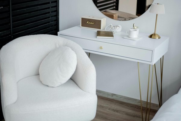 Revamp your office with stylish furniture upholstery solutions